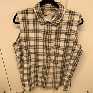 Silk sleeveless shirt